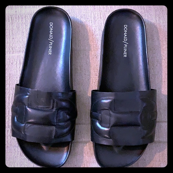 Donald J. Pliner Shoes - Donald J Pliner women’s buoy slide sandal 10M